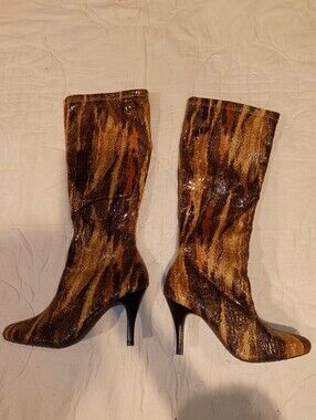 Never Worn Diba Faux Snakeskin Knee High  Heel Boots Women's 7 1/2